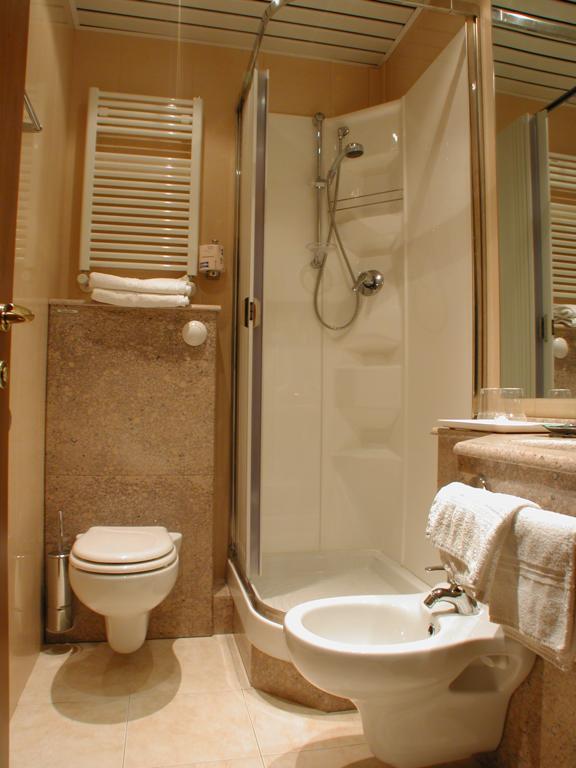 Hotel Eden Grado Habitación foto